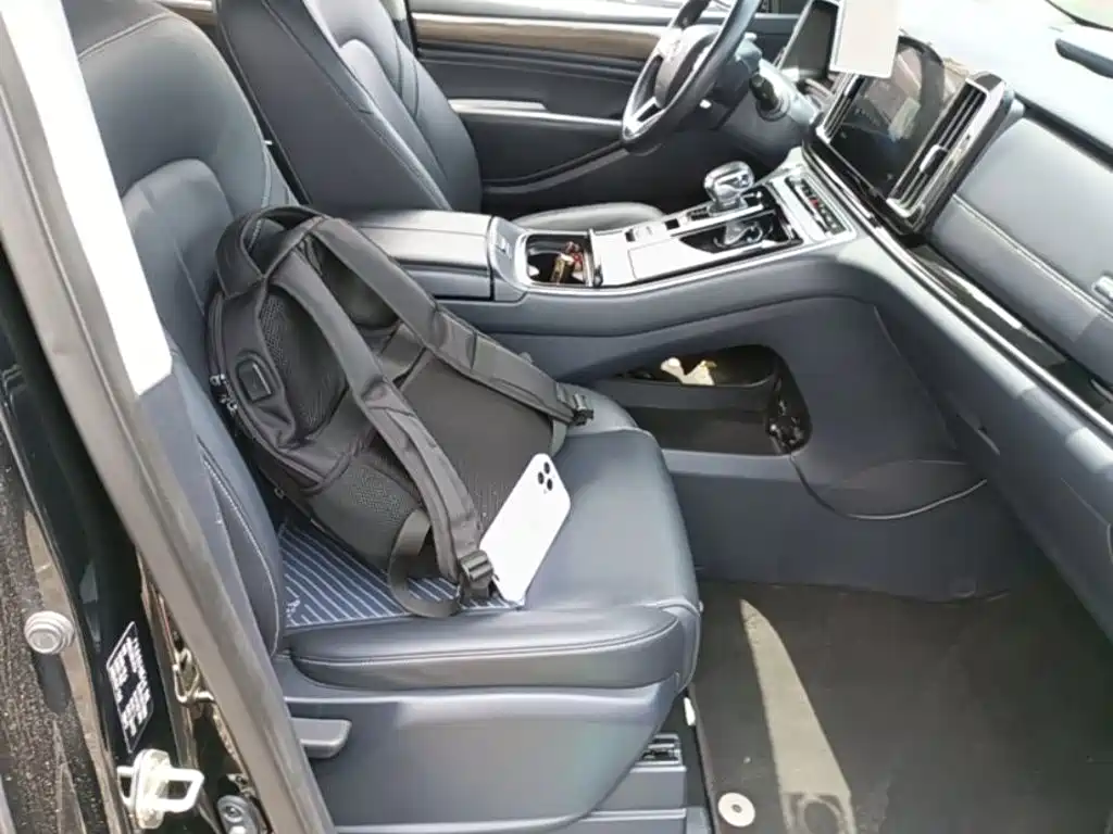 GAC Trumpchi M8 2022 — фото 25