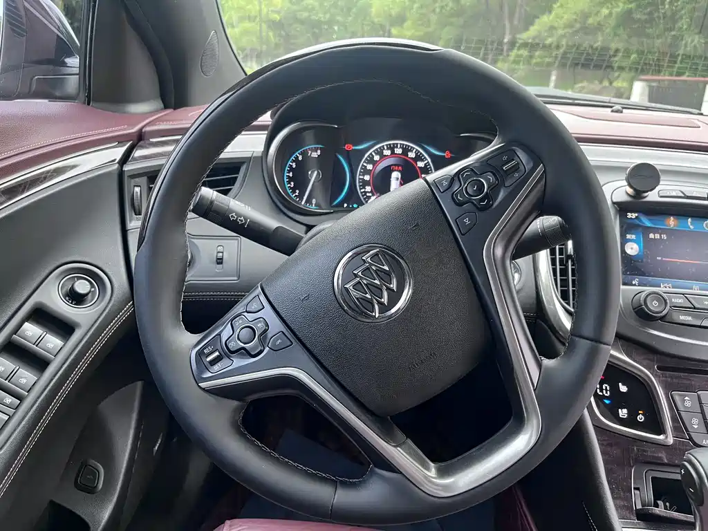 Buick LaCrosse 2013 — фото 12