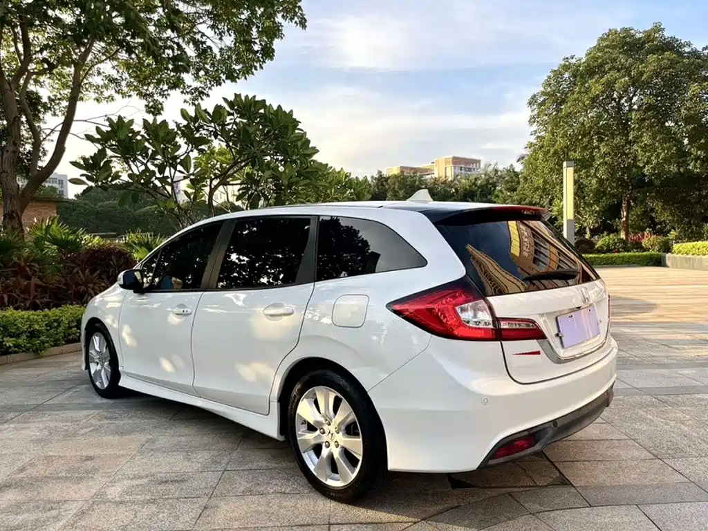Honda Jade 2016