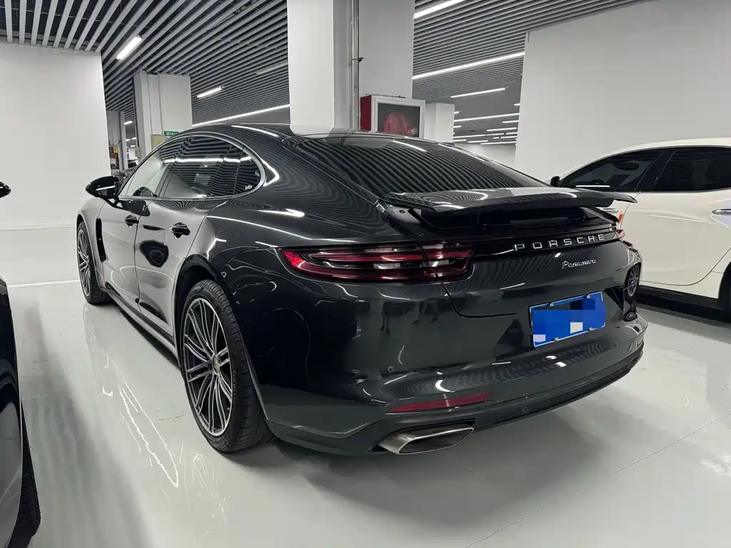 Porsche Panamera 2020 — фото 11
