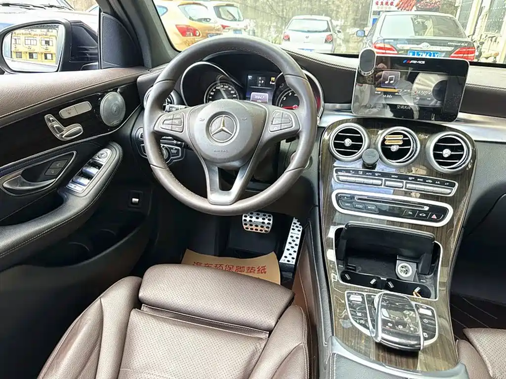 Mercedes-Benz GLC 2016 — фото 14