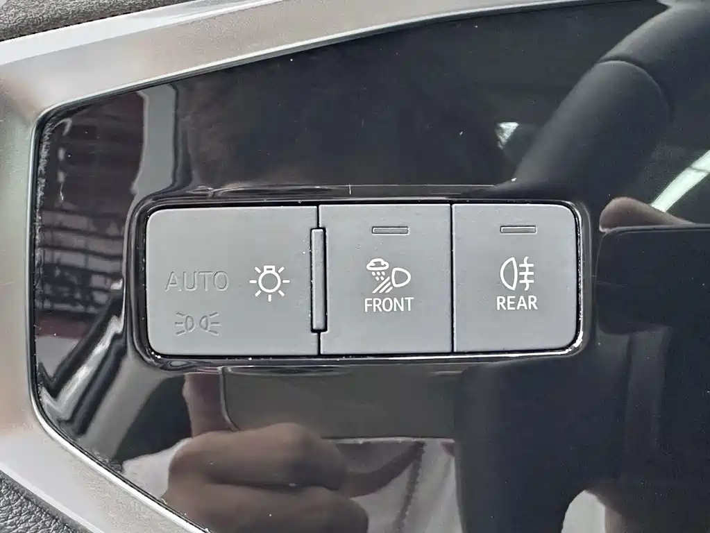 Audi Q3 2023 — фото 10