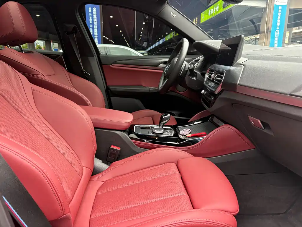 BMW X4 2022 — фото 12