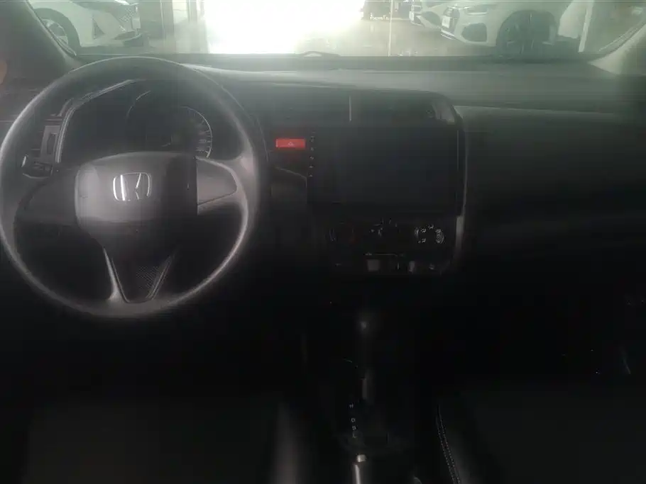 Honda Fit 2017 — фото 12