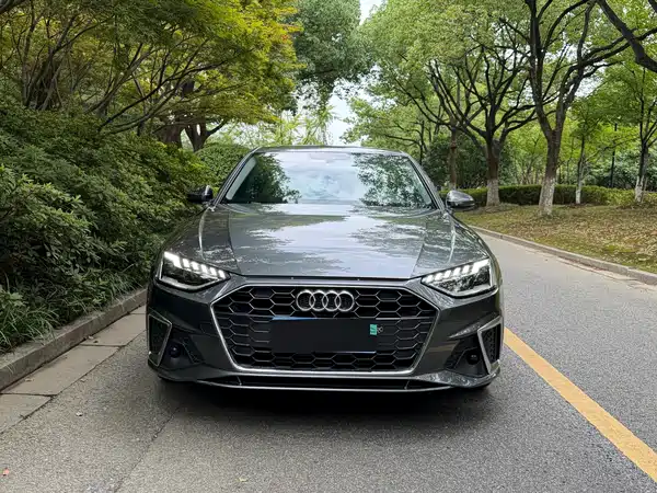 Audi A4L 2021