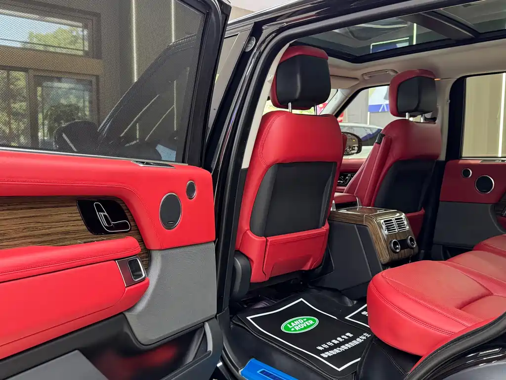 Land Rover Range Rover 2020 — фото 13