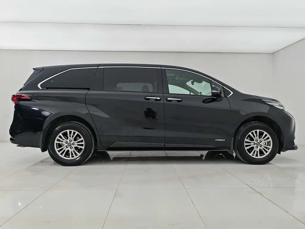 Toyota Sienna 2023