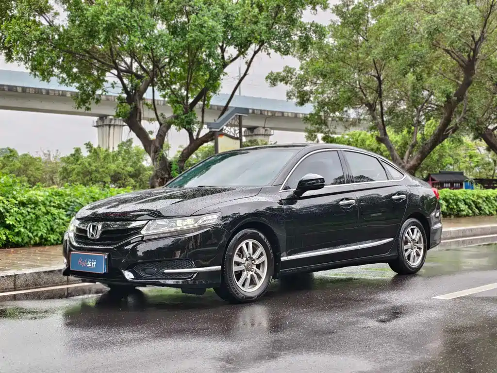 Honda Spirior 2018 — фото 1