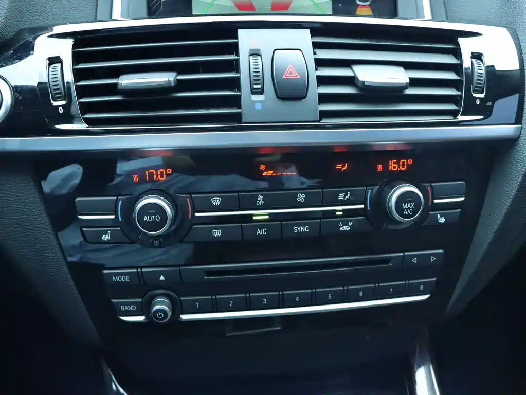 BMW X4 2015 — фото 18