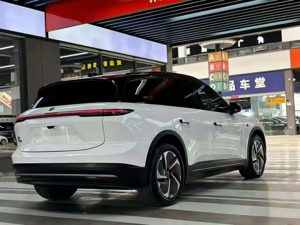 NIO ES6 2023 — фото 10