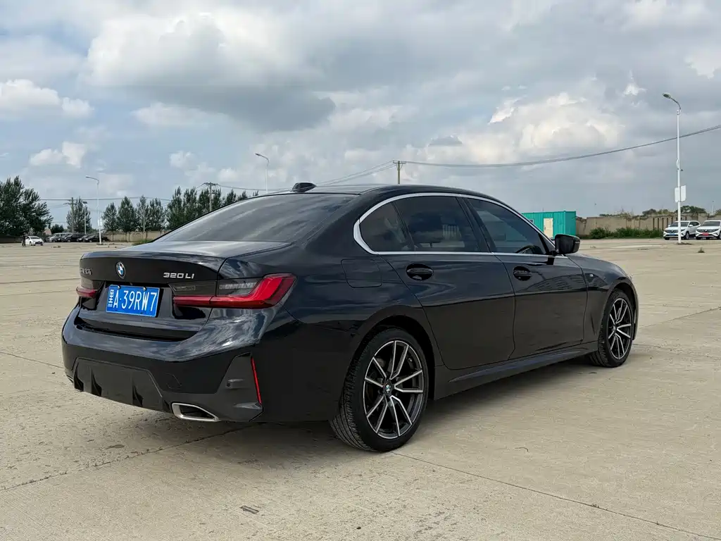 BMW 3 Series 2023