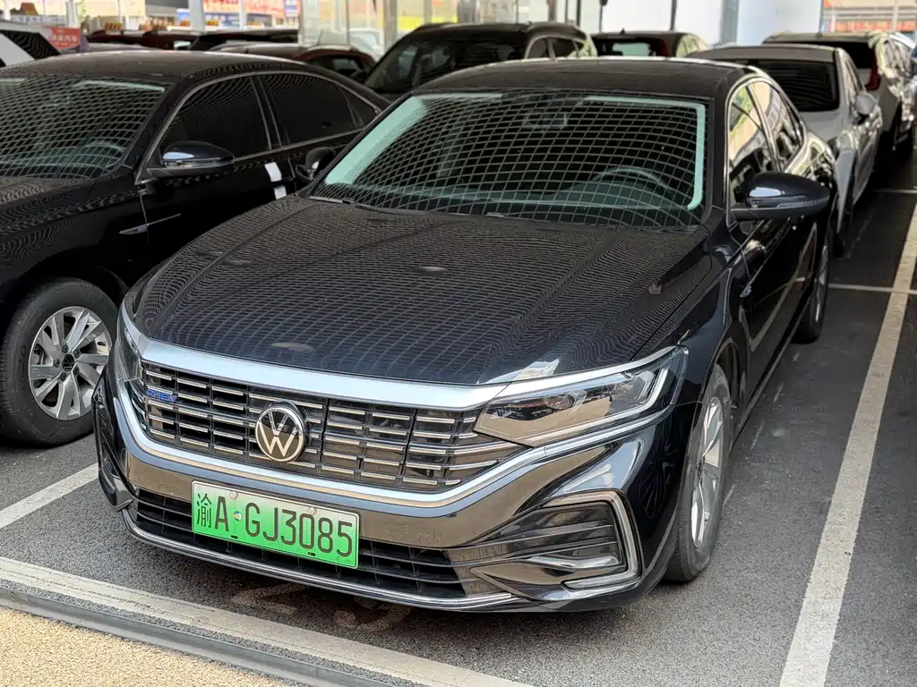 Volkswagen Passat PHEV 2022