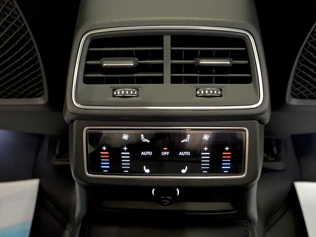 Audi A6L 2022 — фото 14
