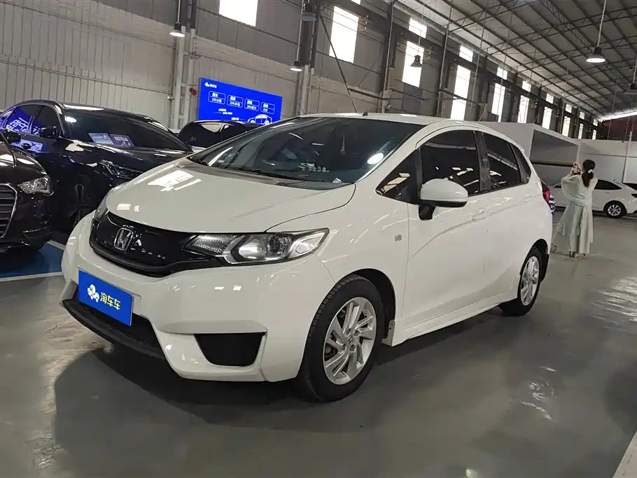 Honda Fit 2015 — фото 1