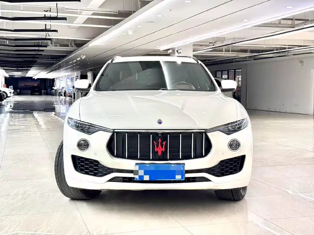 Maserati Levante 2017 — фото 1
