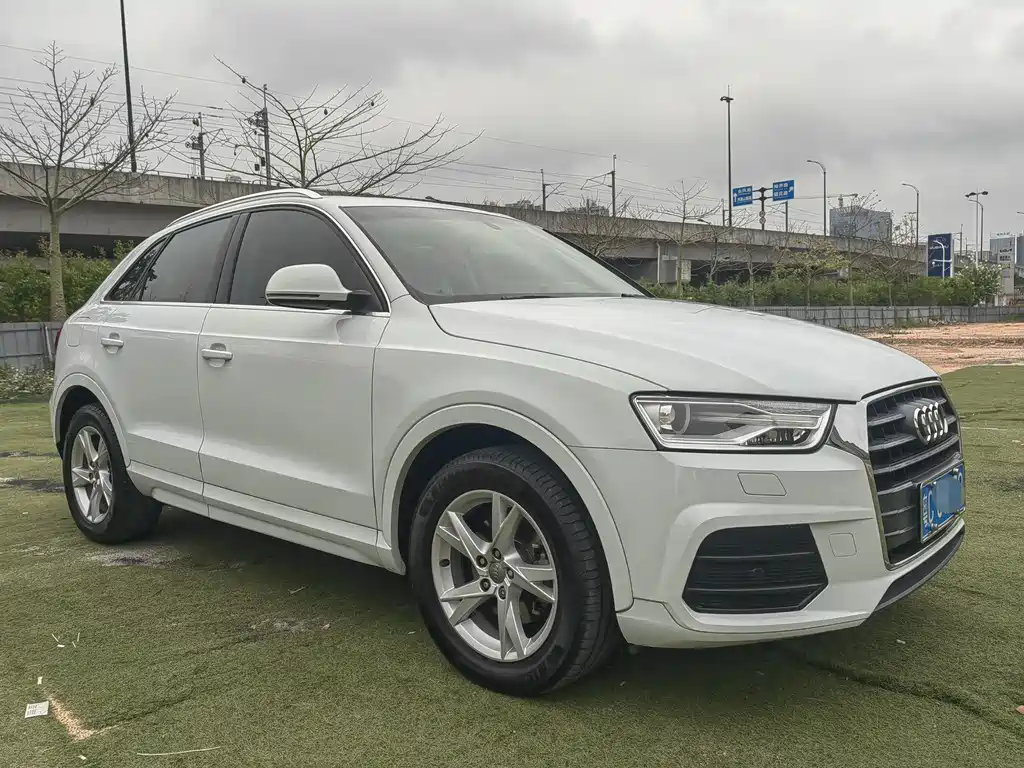 Audi Q3 2017 — фото 5