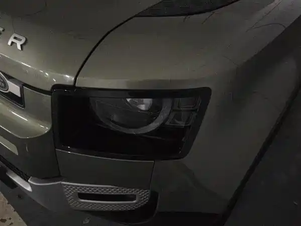 Land Rover Defender 2020
