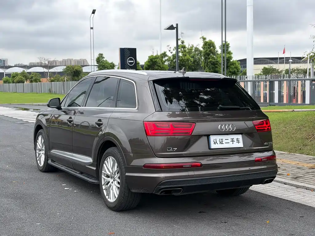 Audi Q7 2016 — фото 4
