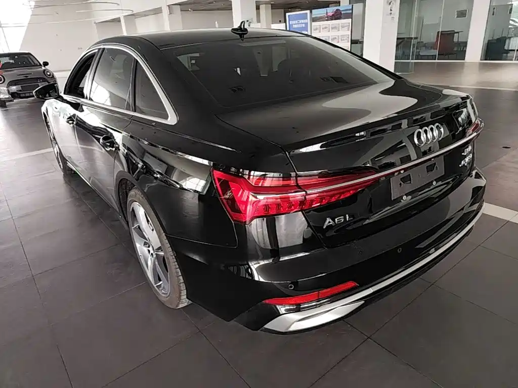 Audi A6L 2022 — фото 23
