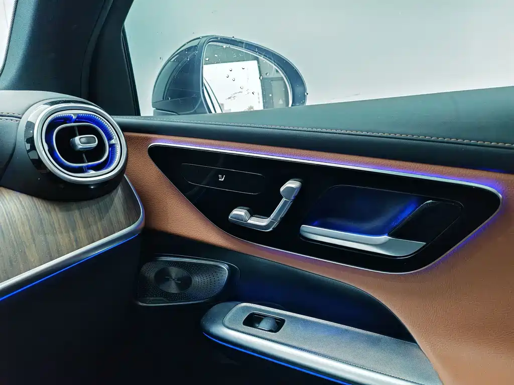Mercedes-Benz GLC 2024 — фото 16