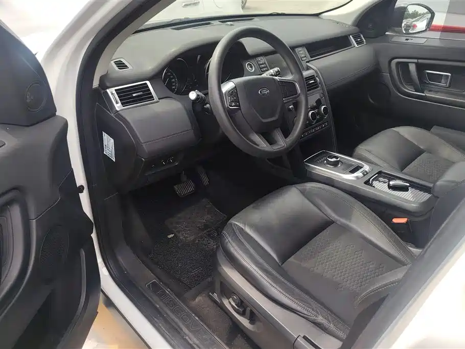 Land Rover Discovery Sport 2017 — фото 9
