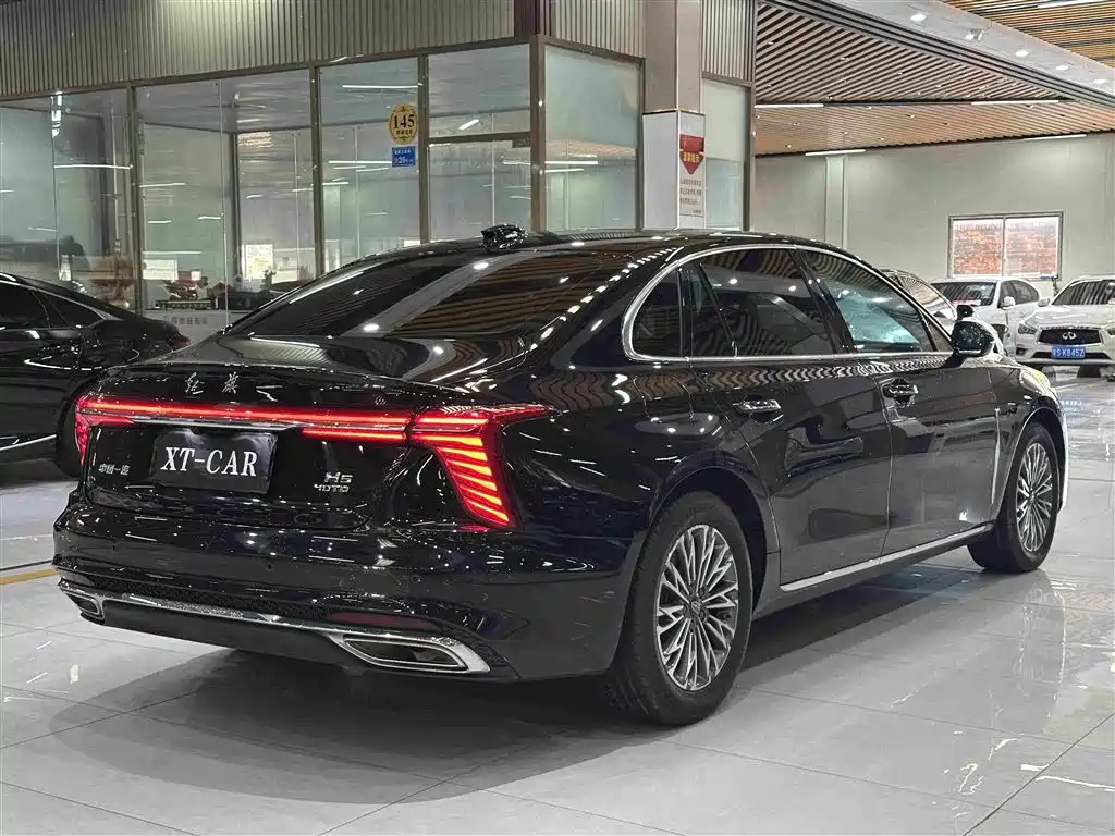 Hongqi H5 2022 — фото 11