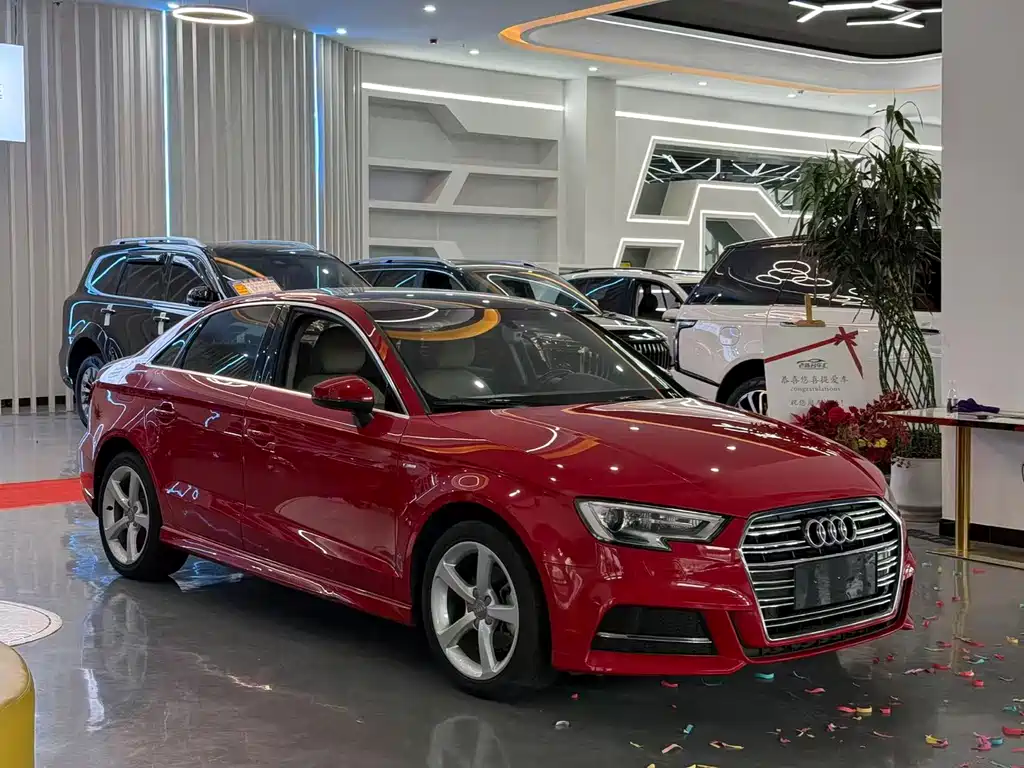 Audi A3 2017 — фото 2