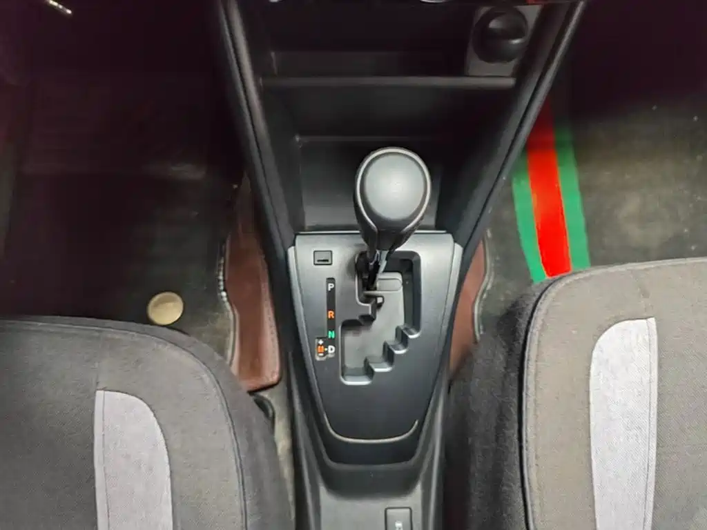 Toyota Yaris L 2021 — фото 14