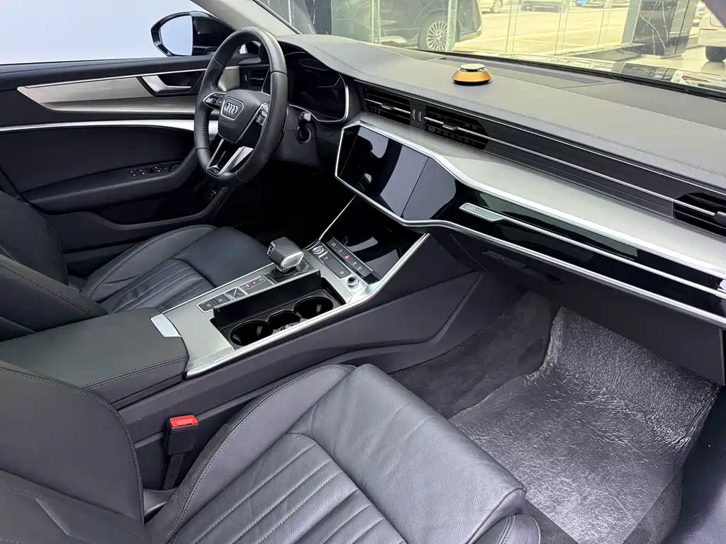 Audi A6L 2020 — фото 13