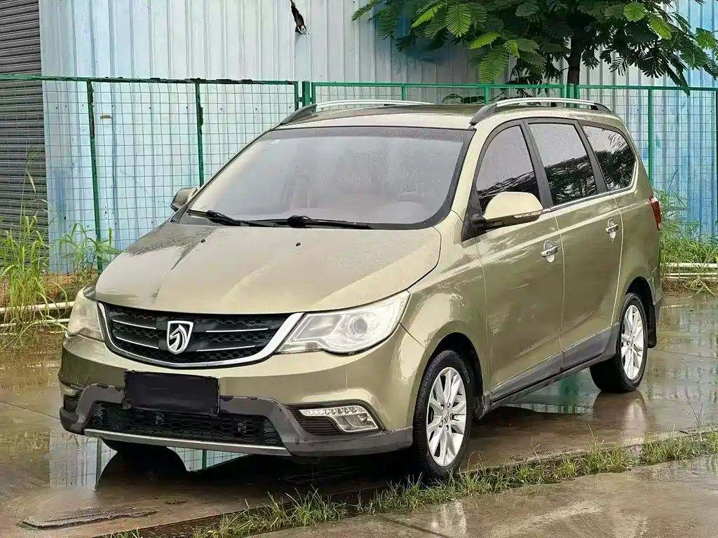 Baojun 730 2014