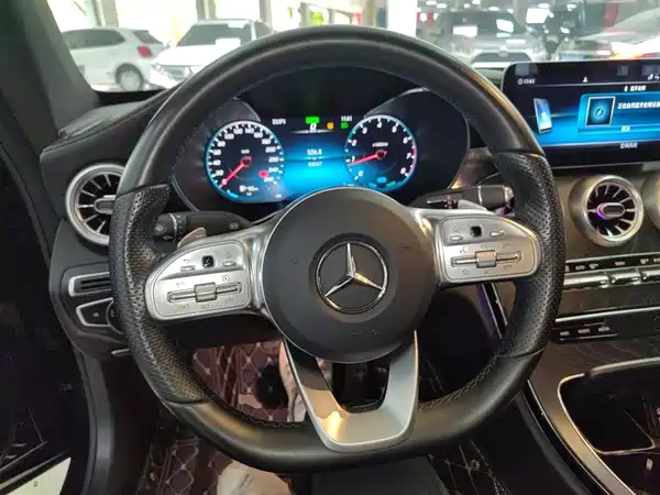 Mercedes-Benz C-Class 2021