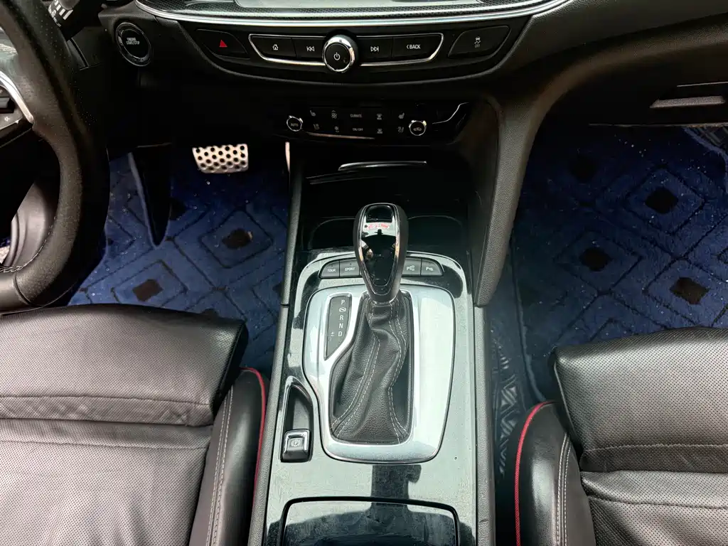 Buick Regal 2020 — фото 10