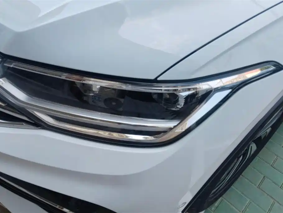 Volkswagen Tiguan L 2024
