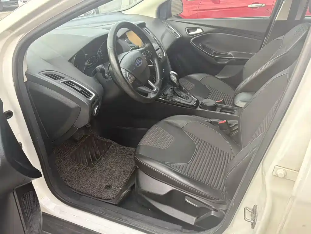 Ford Focus 2016