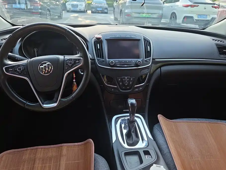 Buick Regal 2016 — фото 12