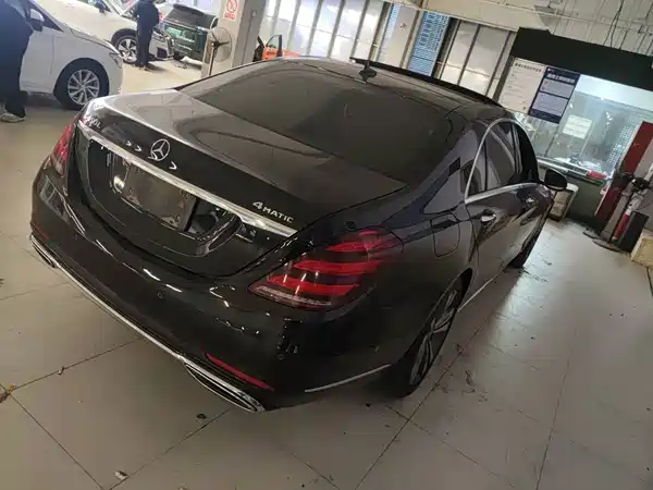 Mercedes-Benz S-Class 2020