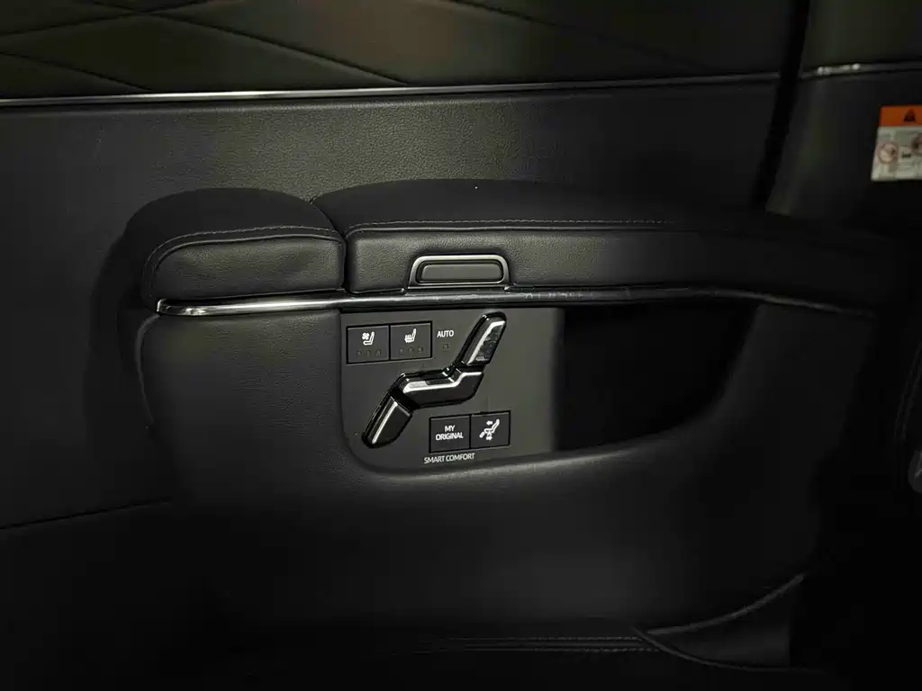 Toyota Alphard 2024 — фото 17
