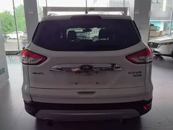 Ford Kuga 2016