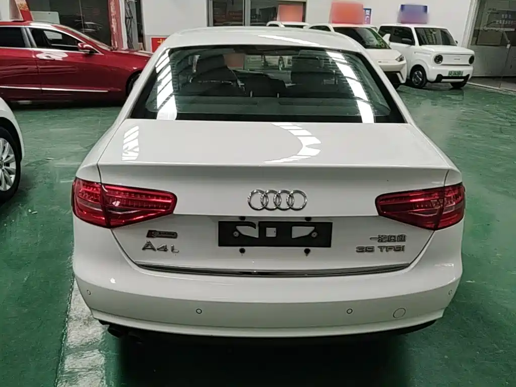 Audi A4L 2015 — фото 6