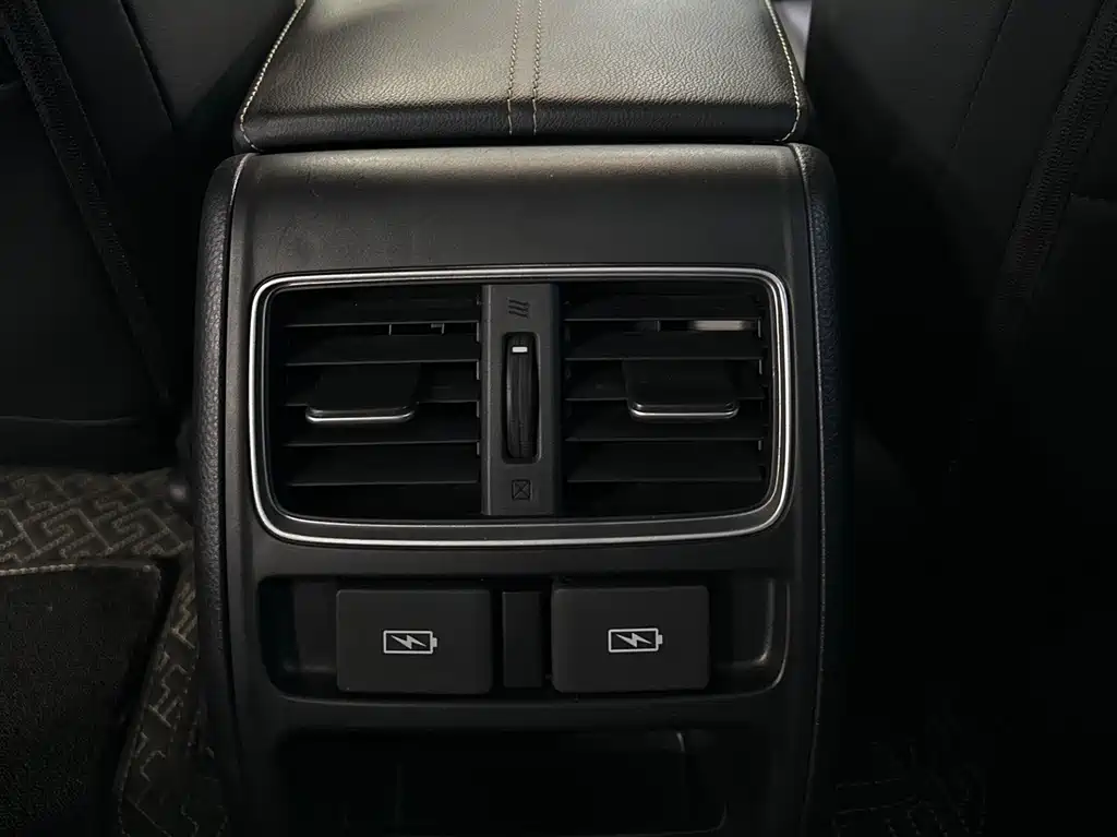 Honda Accord 2023 — фото 18