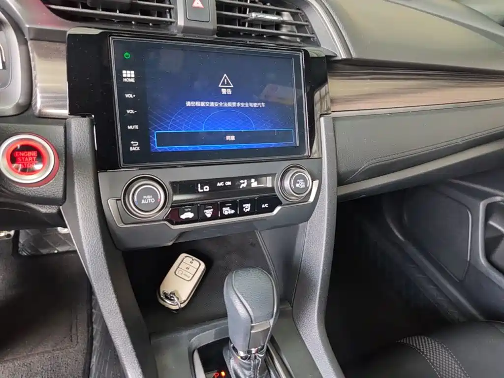 Honda Civic 2022 — фото 13