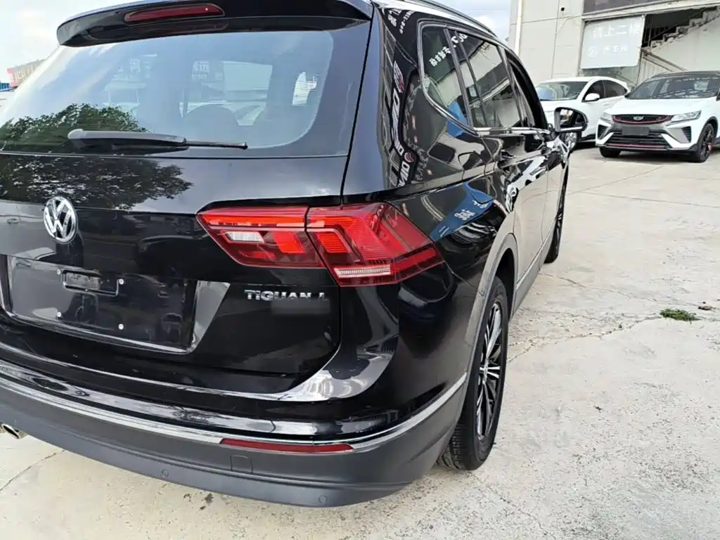 Volkswagen Tiguan L 2019 — фото 8