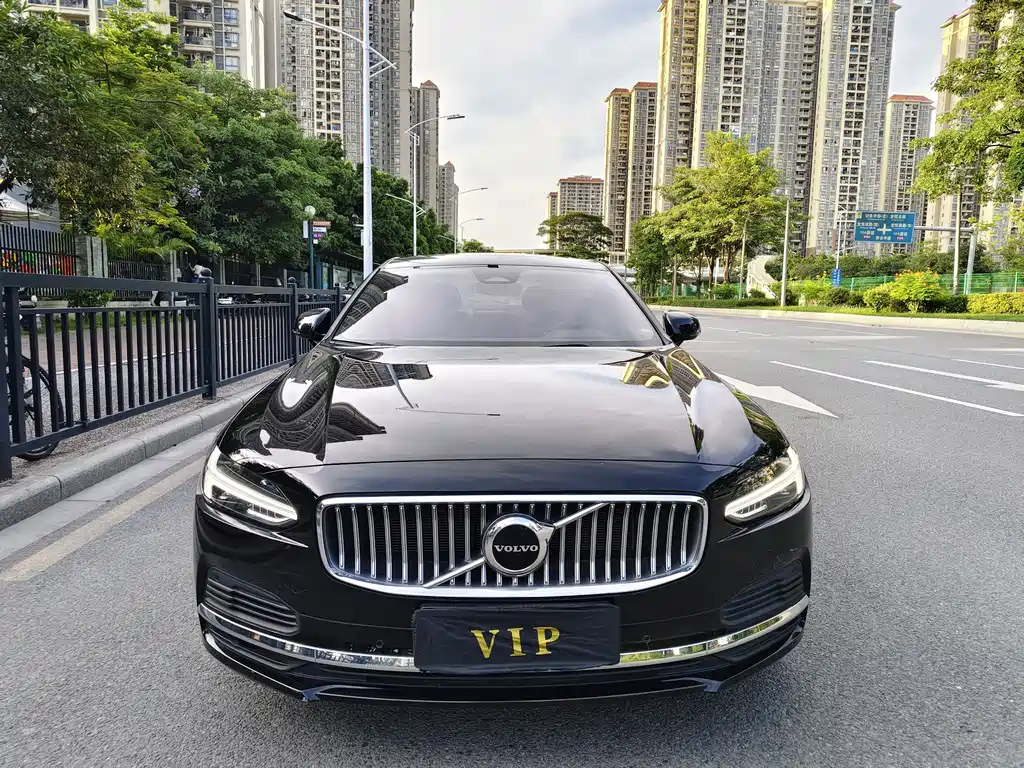 Volvo S90 Plug-In Hybrid 2023 — фото 5