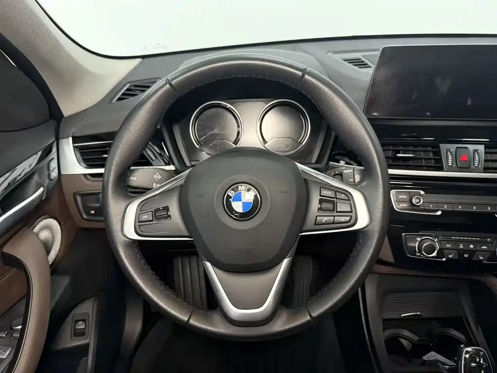 BMW X1 2022 — фото 12