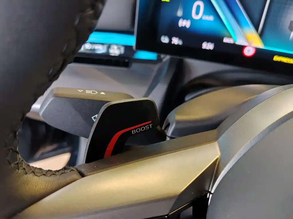 BMW i5 2025 — фото 17