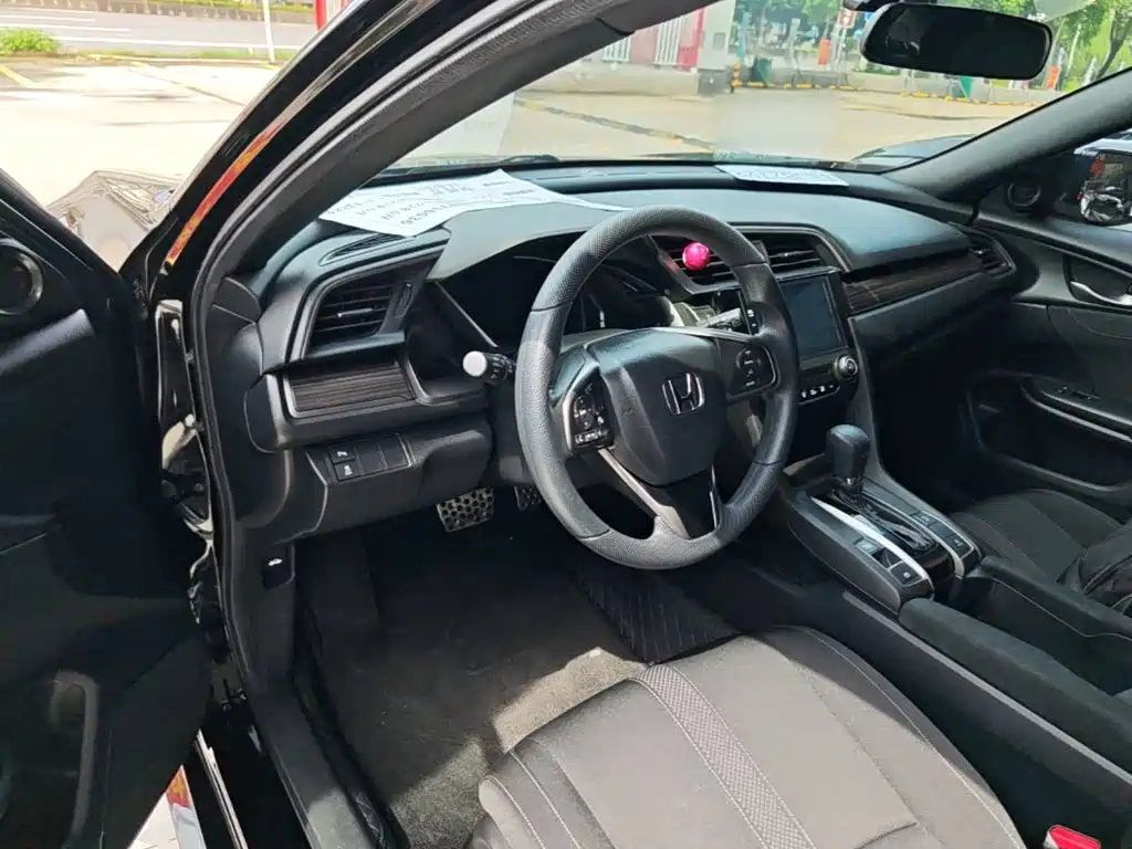 Honda Civic 2022 — фото 10