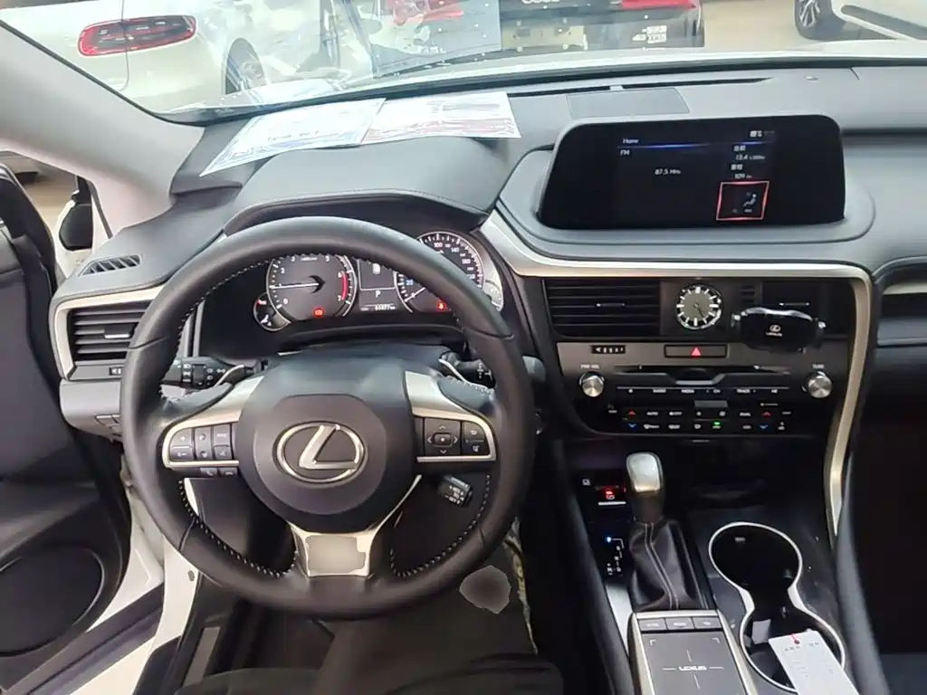 Lexus RX 2021 — фото 11