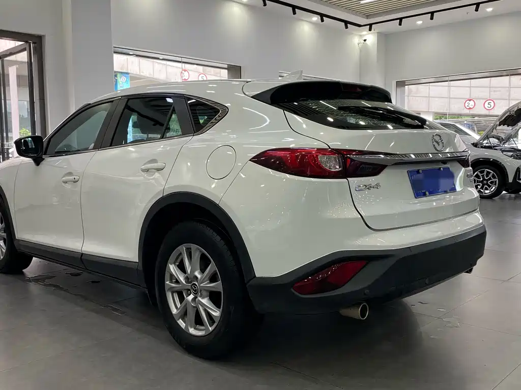 Mazda CX-4 2016