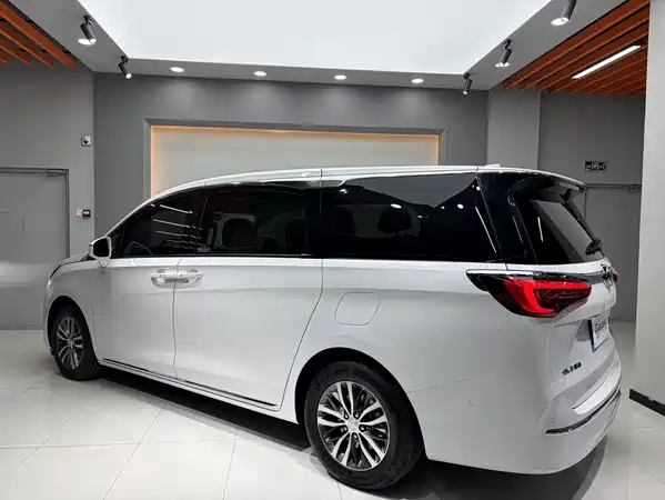 Buick GL8 2023