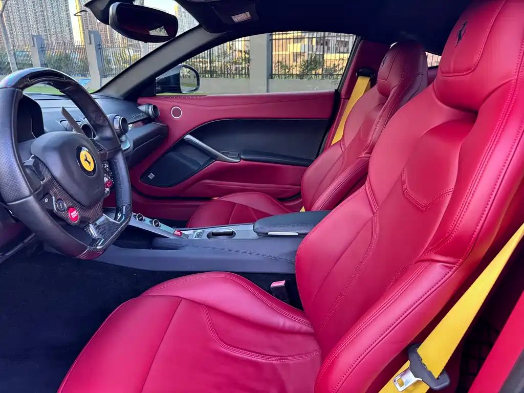 Ferrari F12berlinetta 2016 — фото 7